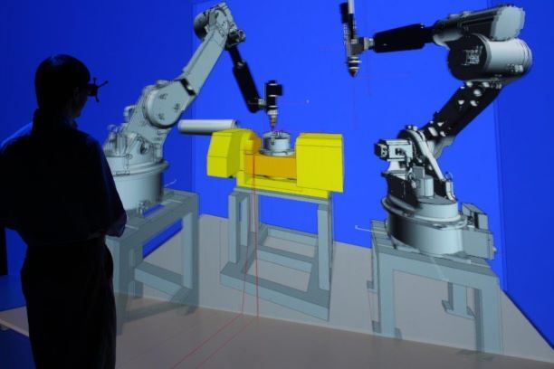 CCAM viewReal3D user in virtual environment.